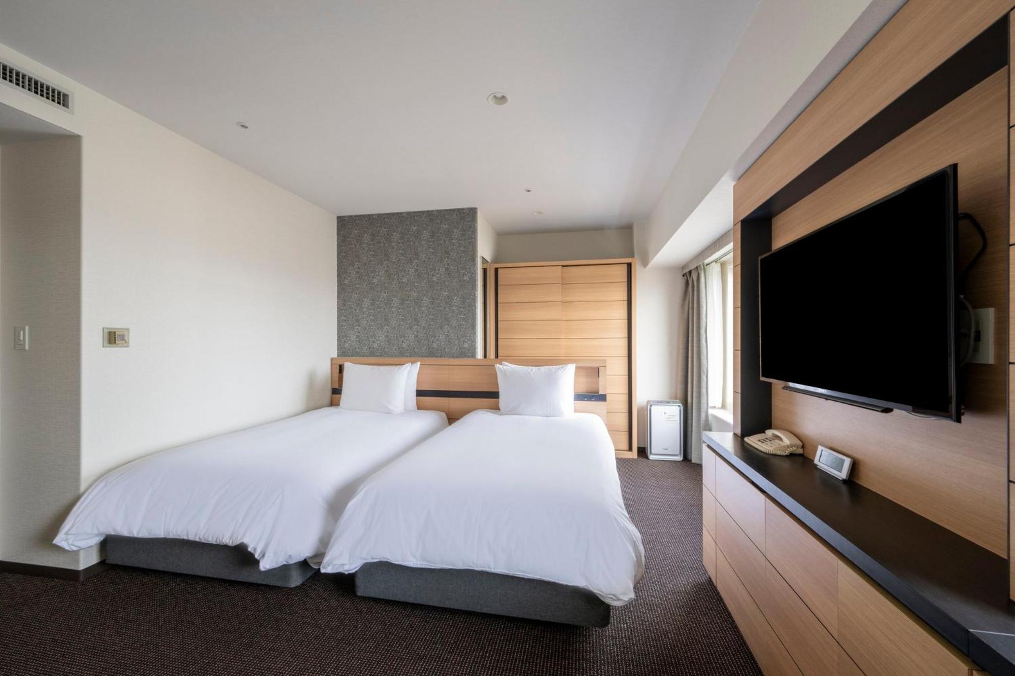 Ana Crowne Plaza Sapporo By Ihg Hotel Exterior photo