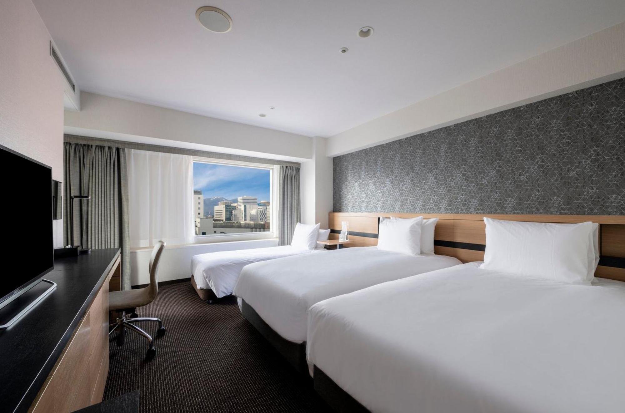 Ana Crowne Plaza Sapporo By Ihg Hotel Exterior photo